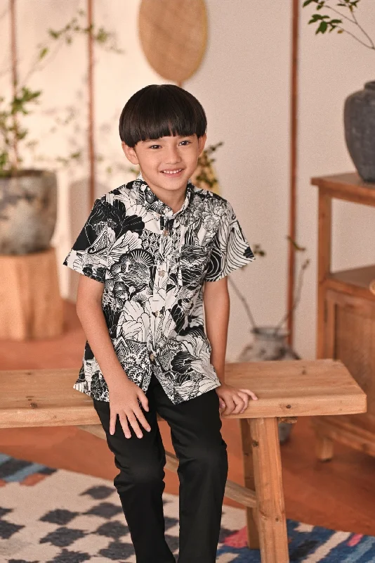 The Heiwa Batik Shirt - Sumi-- Hooded Caped Shawl Collar