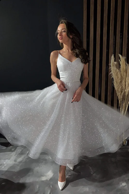 Shiny Wedding & Evening Dress Heist Midi Turtleneck Neckline Stylish