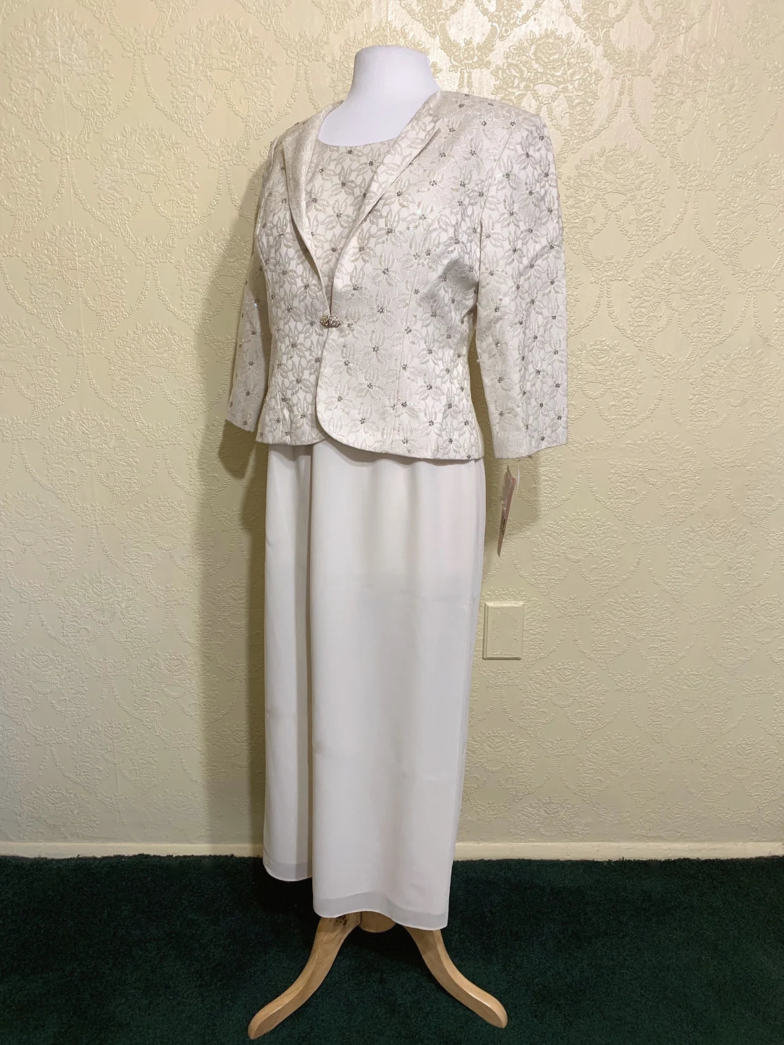Two Piece Jacket Sheath Ivory Bone Mother Of The Bride Dress Hoodie Zip-Up Jacket Button-Up Jacket Two Piece Jacket Sheath Ivory Bone Mother Of The Bride Dress Hoodie Zip-Up Jacket Button-Up Jacket