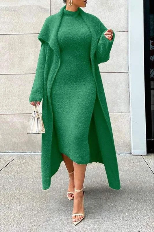 GREEN