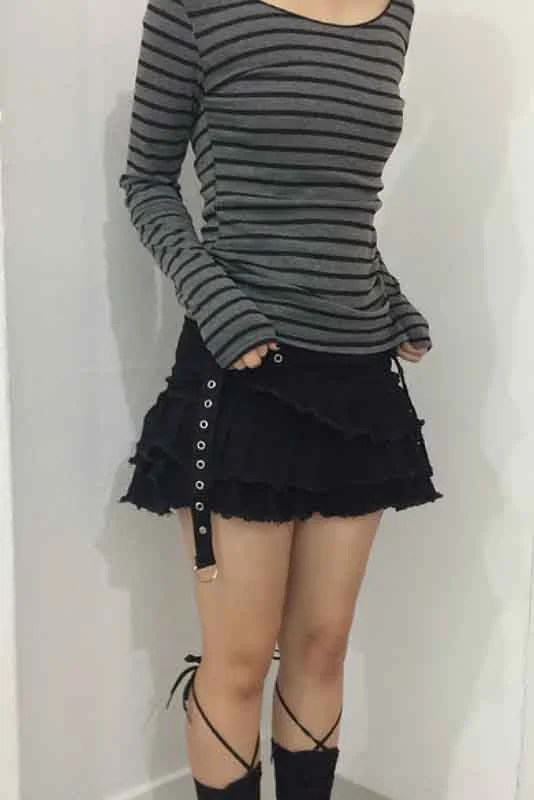 Women's Gothic Punk Ruched Mini Skirt | Y2K Black Pleated Design lightweight skirt design